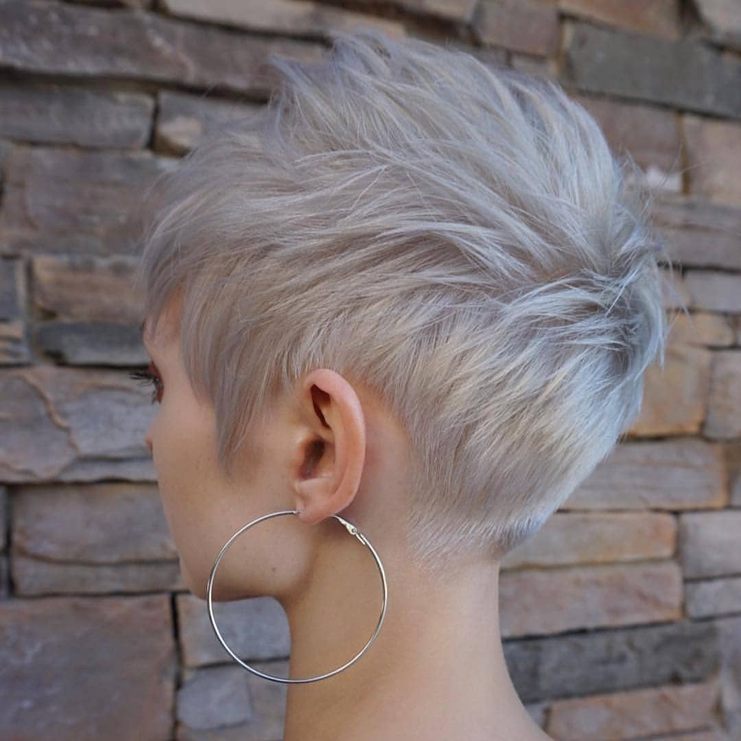 Kurze Pixie-Frisuren: Immer mehr Frauen auf der ganzen Welt denken an