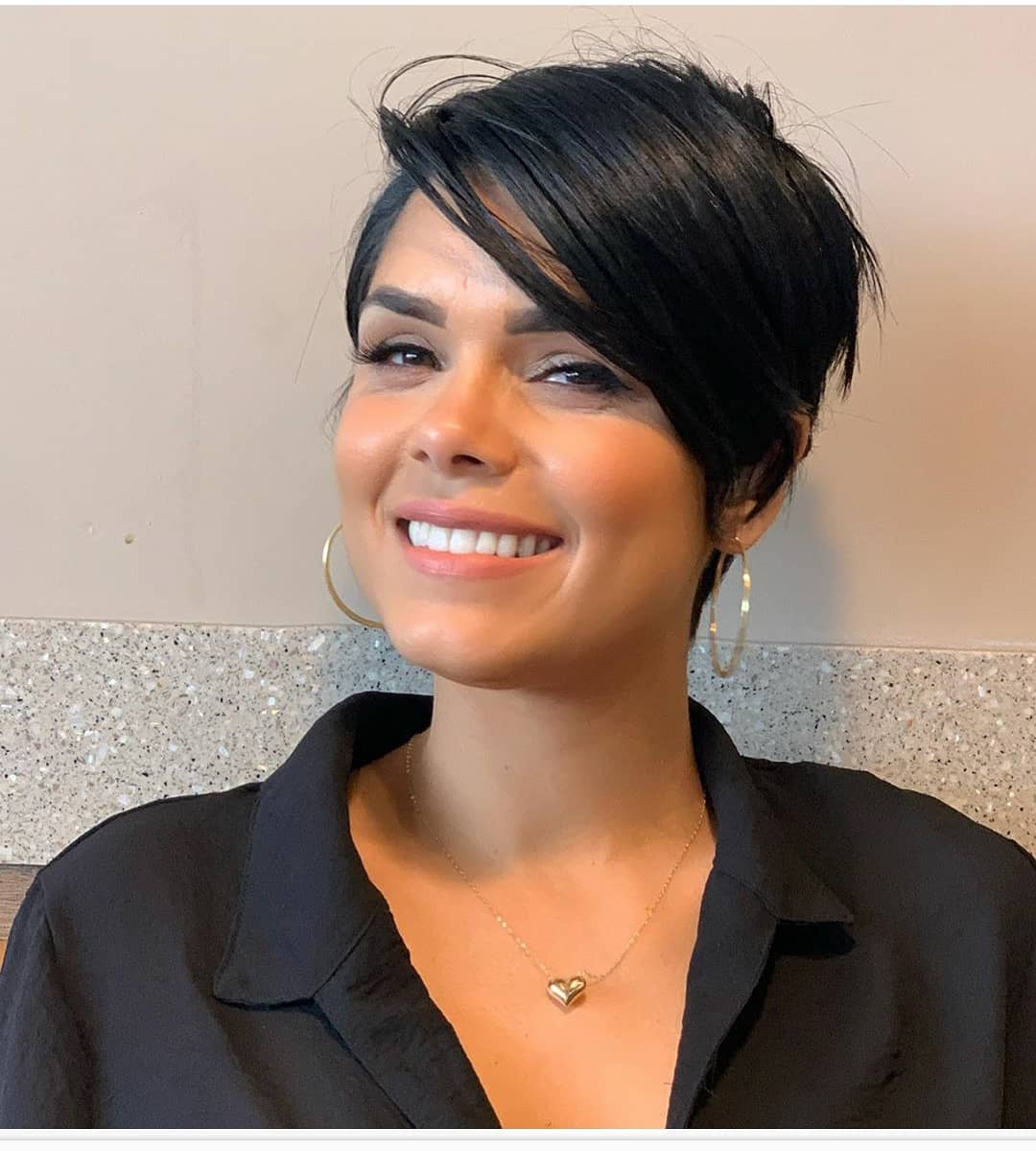 Kurze Pixie-Frisuren: Immer mehr Frauen auf der ganzen Welt denken an