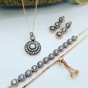 Elmas Montür 925 Ayar Özel Kesim Gümüş Set