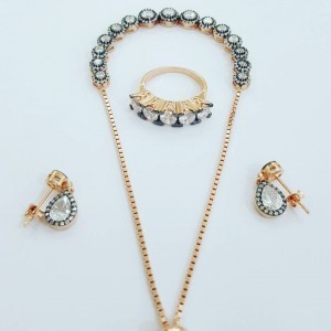 Elmas Montür Damla Kesim 925 Ayar Gümüş Set